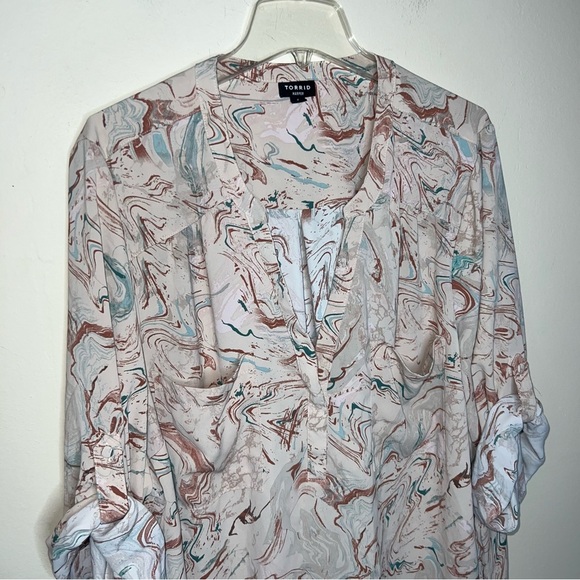 Torrid Harper Crepe de Chine Pullover V-neck Blouse Size 4X - Picture 9 of 11